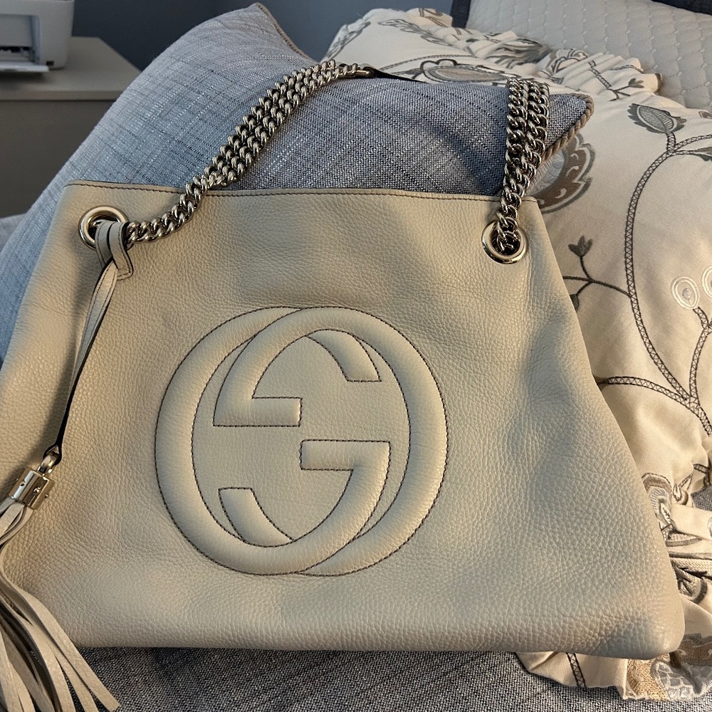Gucci White Leather Soho Chain Tote - Picture 1 of 16